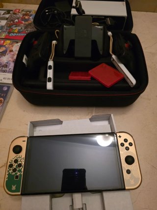 Nintendo Switch OLED Zelda + 11 Juegos