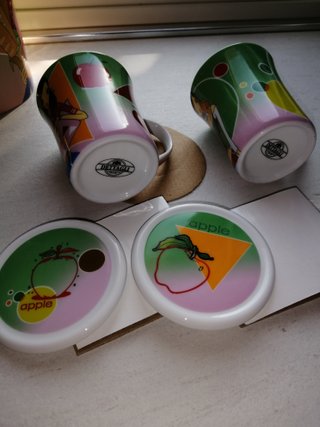 Set 2 Tazze Apple Collection con Coperchio