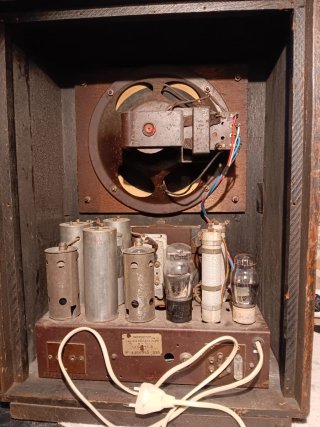 Radio Valvulas Thomson Marrón