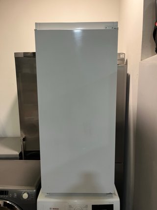Nevera de mueble blanca