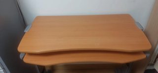 Escritorio y silla madera