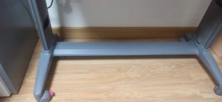 Escritorio y silla madera