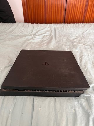 PlayStation 4 Slim Negra Precio negociable