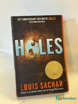 Holes - Louis Sachar