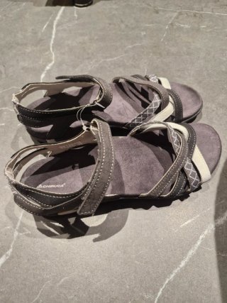 Sandalias Chiruca T40 Gris y Blanco