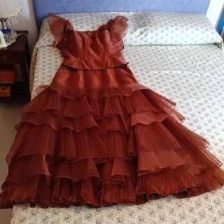 Vestido rojo suave mínimo a mandarina con volantes