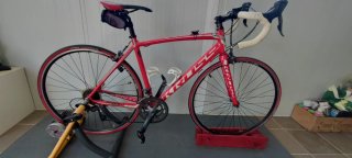 Bicicleta KROSS Vento 2.0 Roja