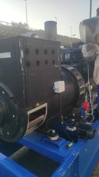 Generatore Elettrico Potente motore allagato