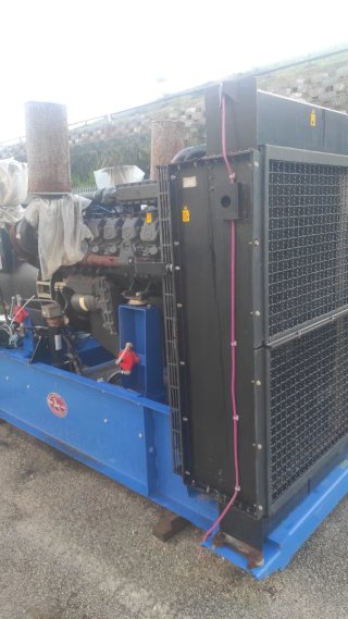 Generatore Elettrico Potente motore allagato