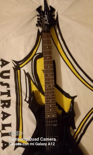 BC Rich Warlock Platinum Pro 7 Cuerdas