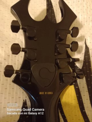 BC Rich Warlock Platinum Pro 7 Cuerdas