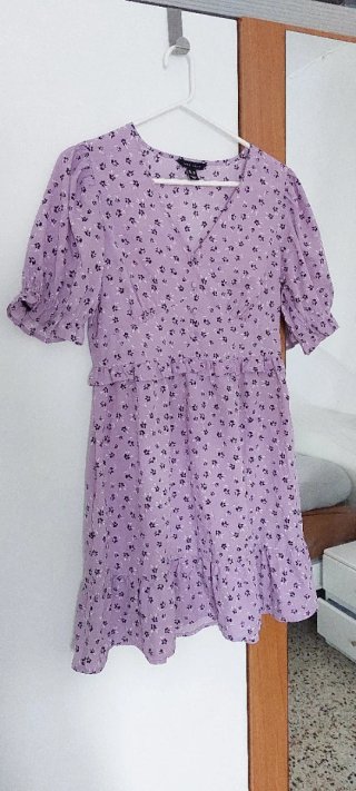 Vestido lila estampado flores