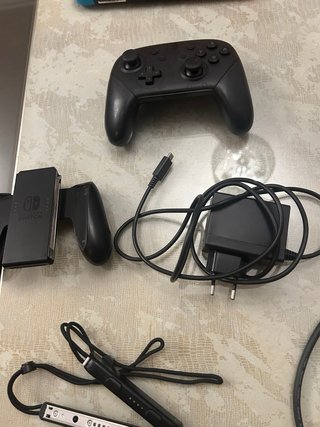Nintendo Switch + Mando Pro