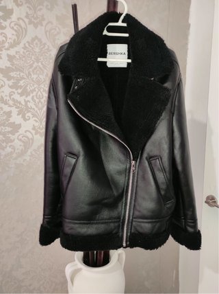 Chaqueta Bershka Negra Piel Sintética Borrego