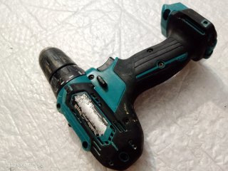 Taladro Makita 12V DF333D Original.