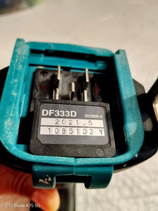 Taladro Makita 12V DF333D Original.