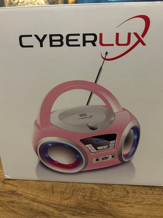 Radio CD Cyberlux Rosa y Plateado