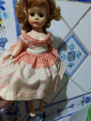 Bambola vintage Madame Alexander 23 cm