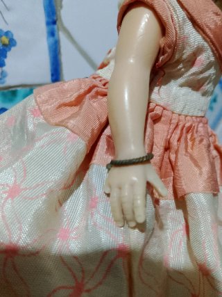 Bambola vintage Madame Alexander 23 cm