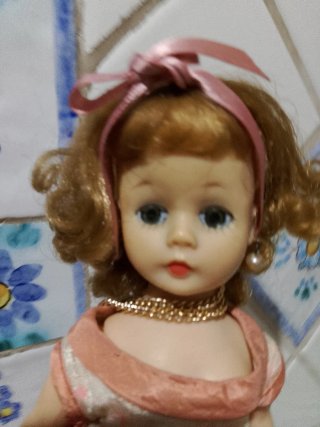 Bambola vintage Madame Alexander 23 cm