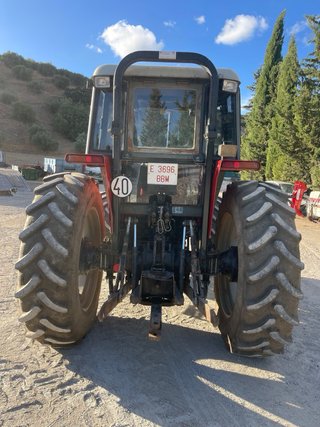 Tractor Massey Ferguson 4255