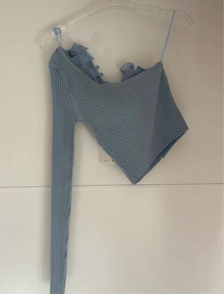 Top Zara Hombro Descubierto Volantes Azul