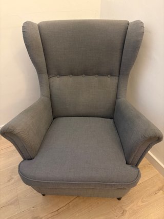 Butaca orejera Ikea gris oscuro