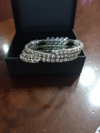 Bracciale a spirale con strass