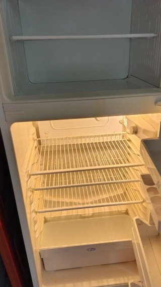 Regalo, GRATIS Nevera blanca 59x146 NO ENFRÍA