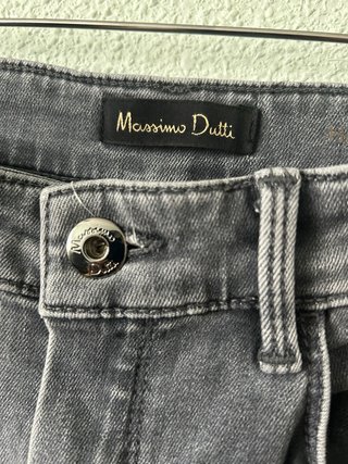 Vaqueros negros Massimo Dutti