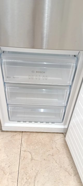 NEVERA COMBI BOSCH NO FROST ENERGÍA A++
