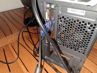 ORDENADOR  Y MONITOR ASUS VS197DE