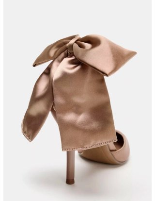 Tacones Zara beige con Lazo