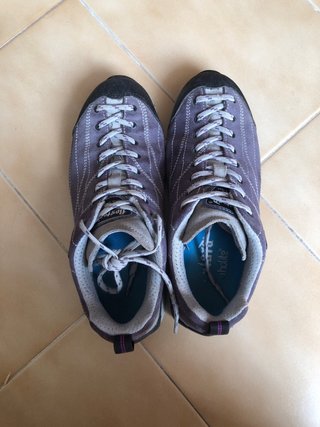 Botas de montaña Bestard moradas talla 38