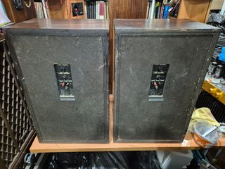 Altavoces Vintage Akai SW 155