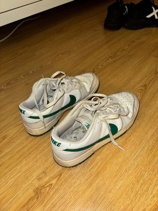Zapatillas Nike Dunk Blancas y Verdes
