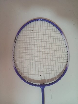 Raqueta de bádminton morada