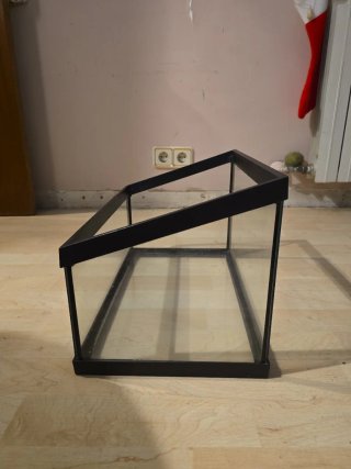 Acuario para tortugas de cristal y metal
