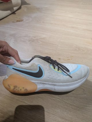 Deportivas Nike Naranja y Blanco