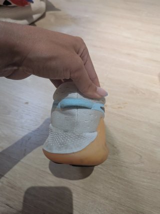 Deportivas Nike Naranja y Blanco