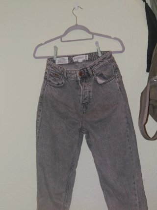 Pantalón Stradivarius Gris Talla 36