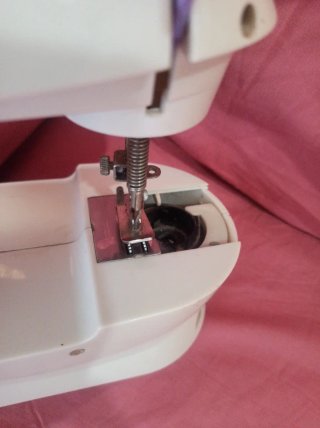Mini Máquina Coser Krhüner - Piezas