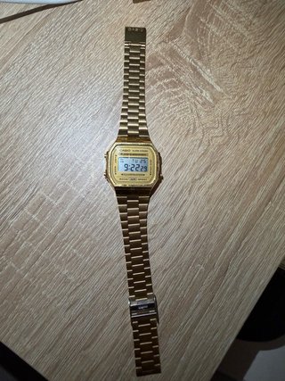 Reloj Casio Dorado