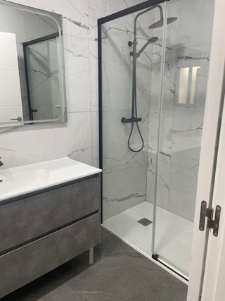 Casa de 276m2  en Benetússer