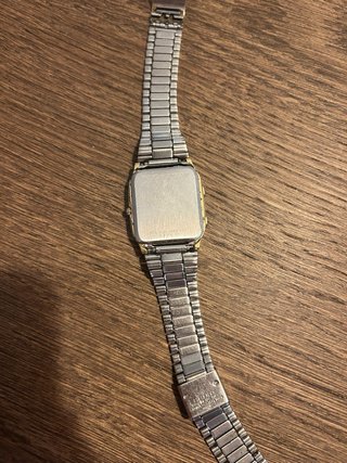 Reloj Seiko Ana-Digi Dorado H357