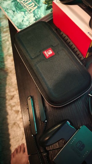Nintendo Switch OLED con juegos y accesorios