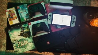 Nintendo Switch OLED con juegos y accesorios