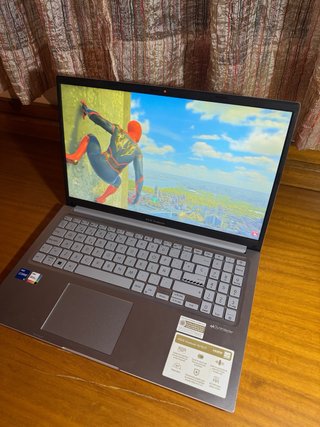 ASUS Vivobook 15 F1504ZA i5 / 16GB RAM / 512GB