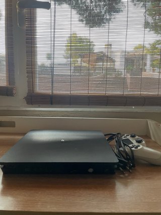 PS4 (Playstation 4) con mando