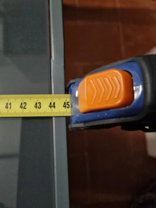 Tavolo basso da esterno in vetro e metallo